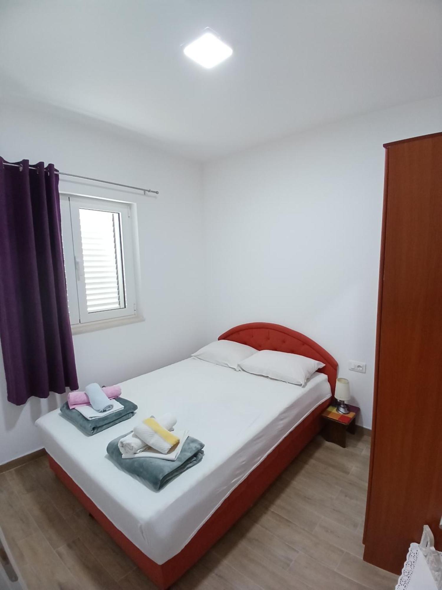 Apartments Tiha Noc โกตอร์ ภายนอก รูปภาพ