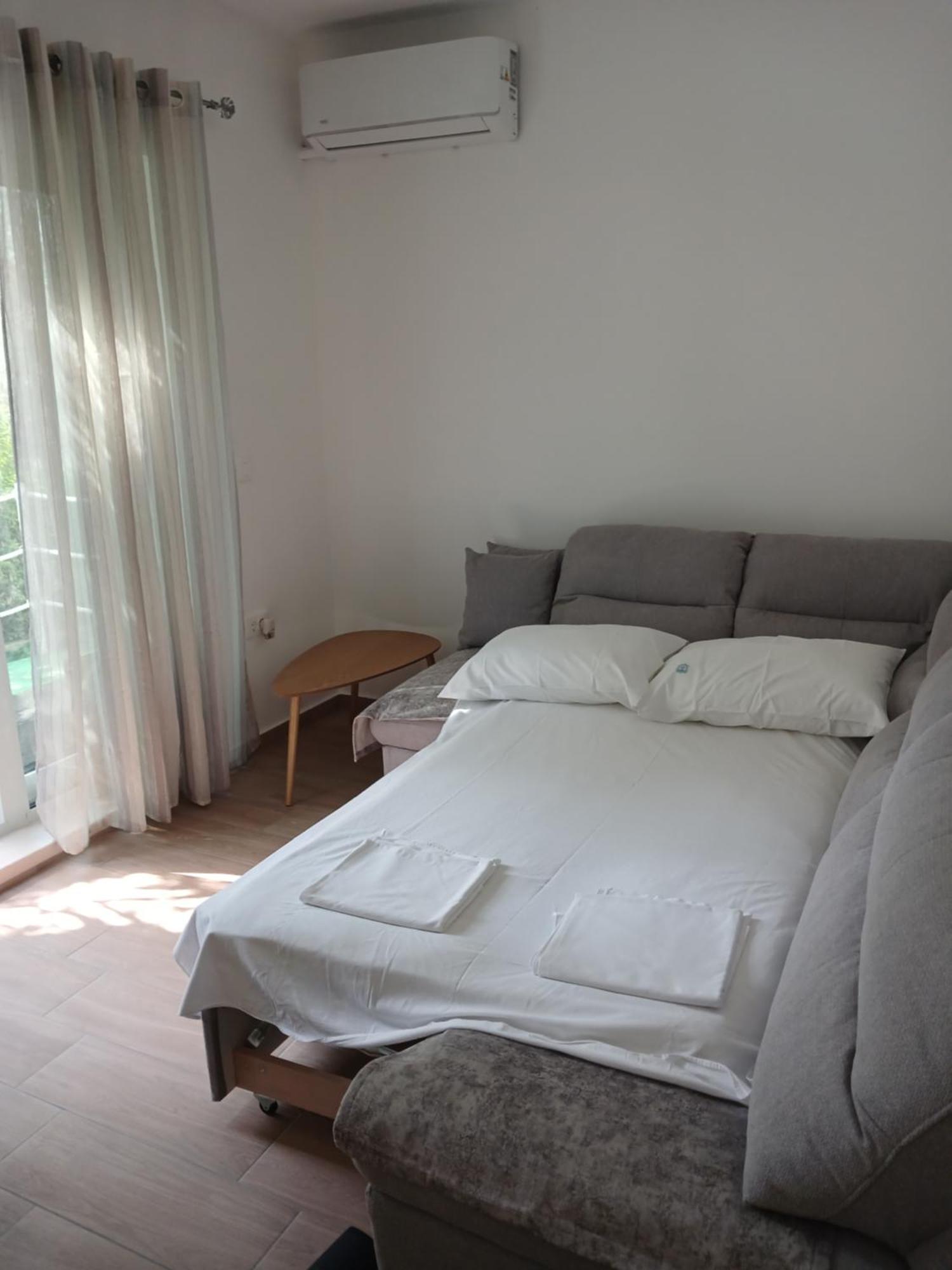 Apartments Tiha Noc โกตอร์ ภายนอก รูปภาพ