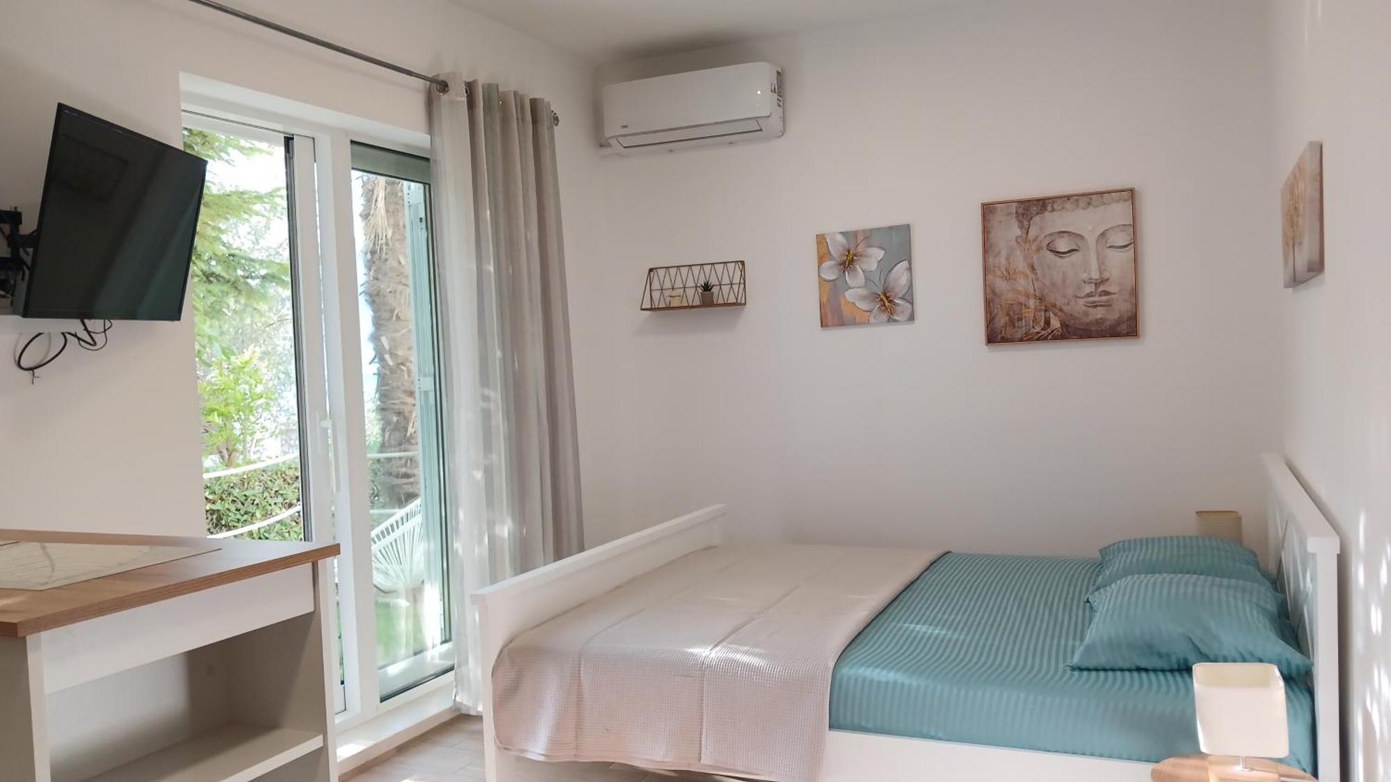 Apartments Tiha Noc โกตอร์ ภายนอก รูปภาพ