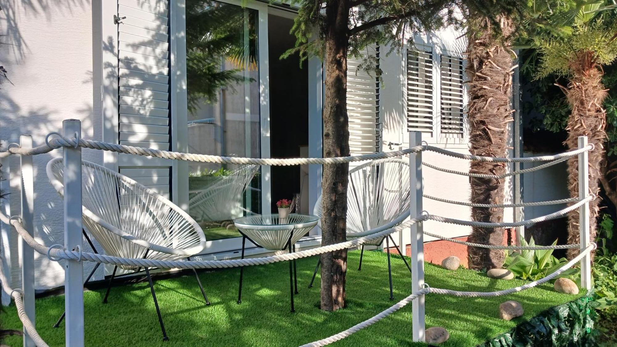 Apartments Tiha Noc โกตอร์ ภายนอก รูปภาพ